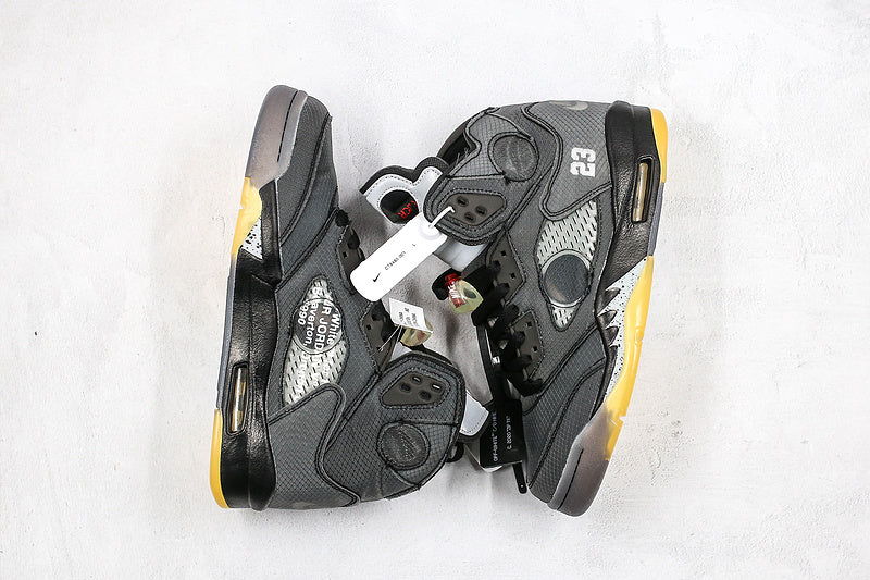 Nike Air Jordan Retro 5 SP x Off-White Mid Muslin Medium Grey Sneakers