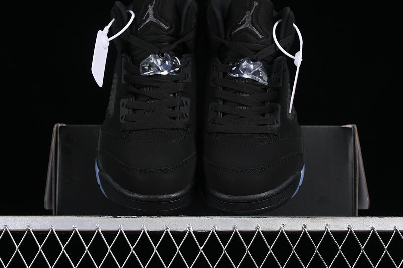 Nike Air Jordan 6 Retro Silver Black Sneakers