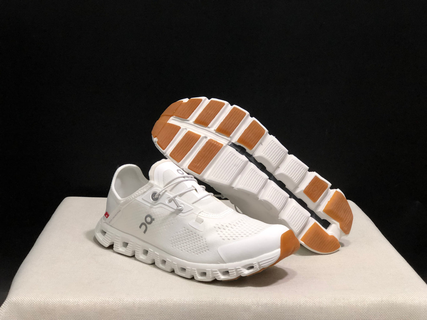 On Running Cloud 5 Coast Convenient And Breathable Running Shoes Pure White