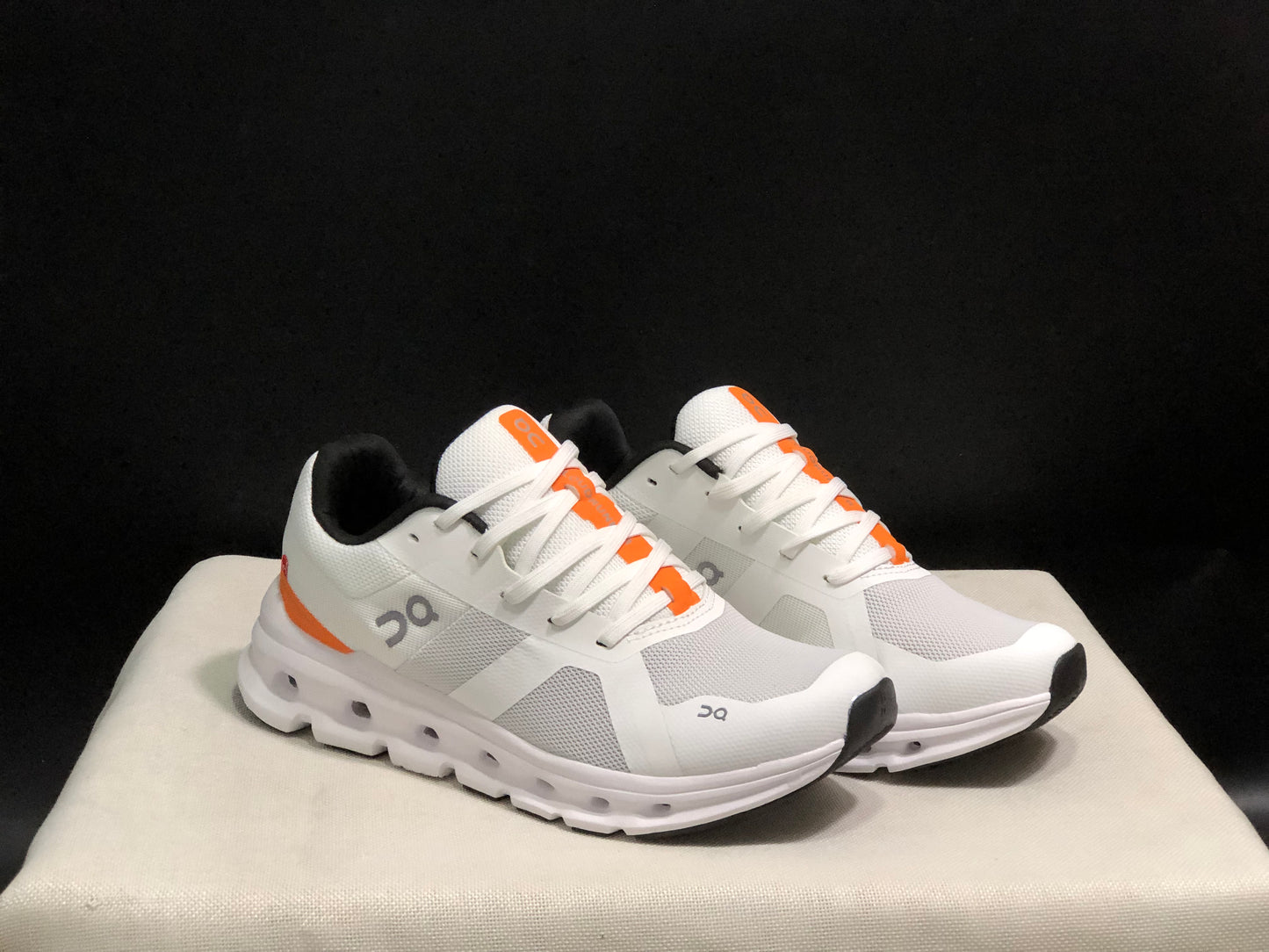 On Running Cloudrunner Anti-Slip Sports Running Shoes White/Orange