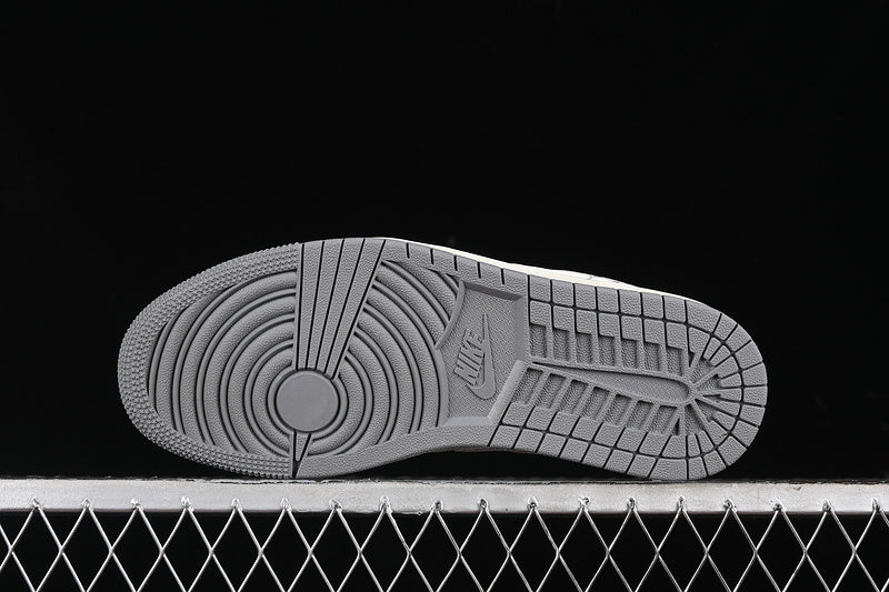 Nike Air Jordan 1 Off-White White Sneakers