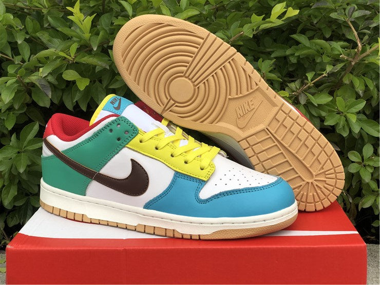 Nike Air Dunk Low SE Free 99 White Green Red Multicolour Sneakers
