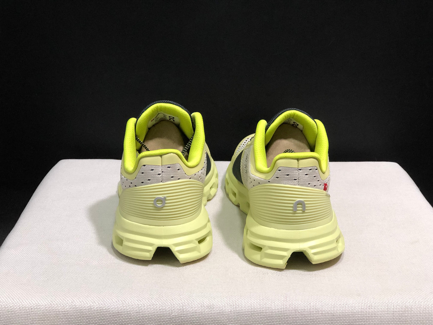 On Running Cloudstratus Shock-Absorbing And Breathable Running Shoes Yellow/Drak Grey