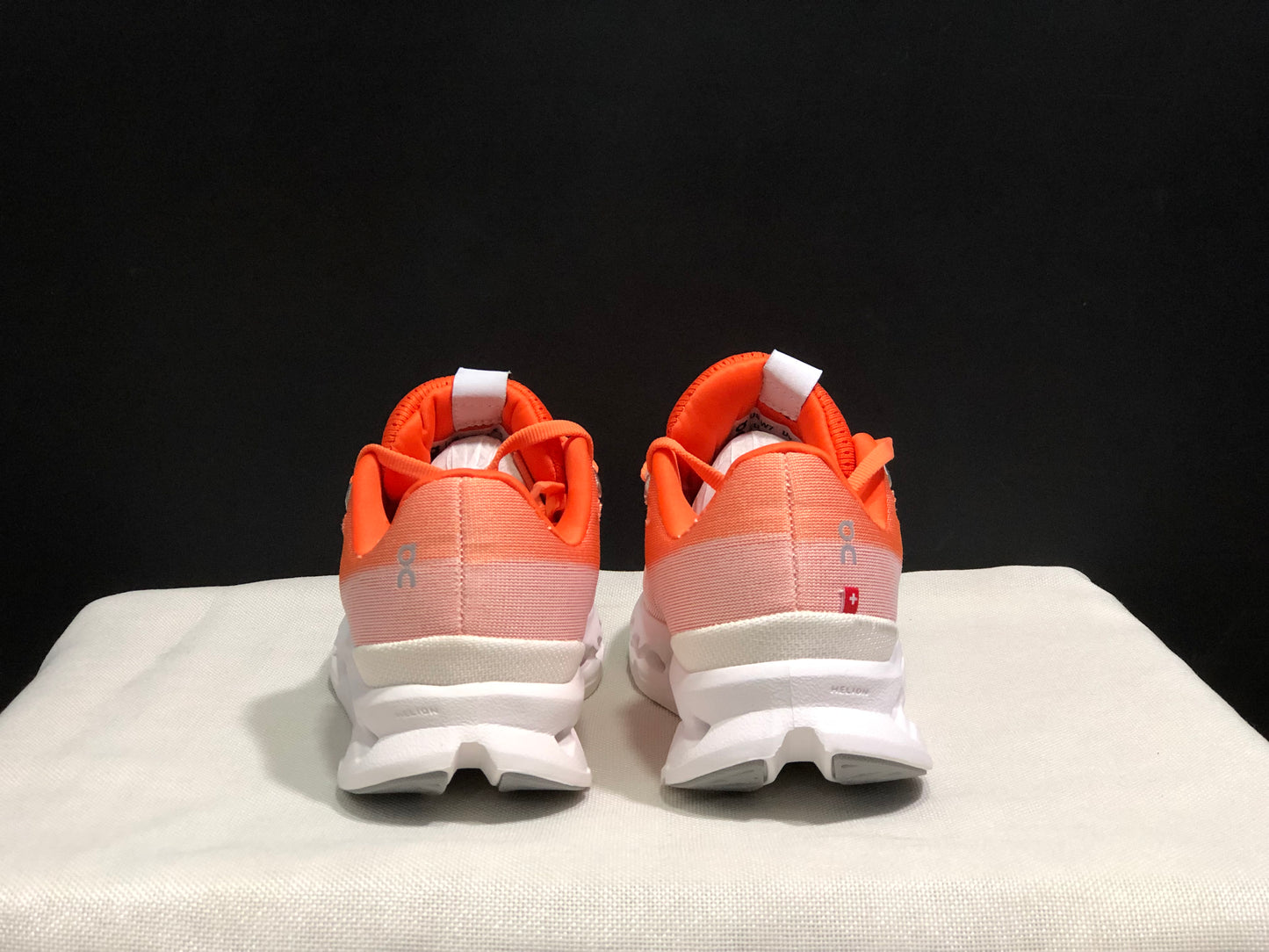 On Running Cloudsurfer Training Anti-Slip Running Shoes Orange/White