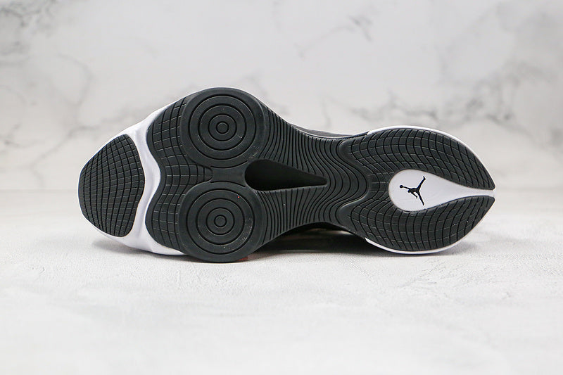 Nike Air Jordan Zoom Renegade White Infrared Black Sneakers