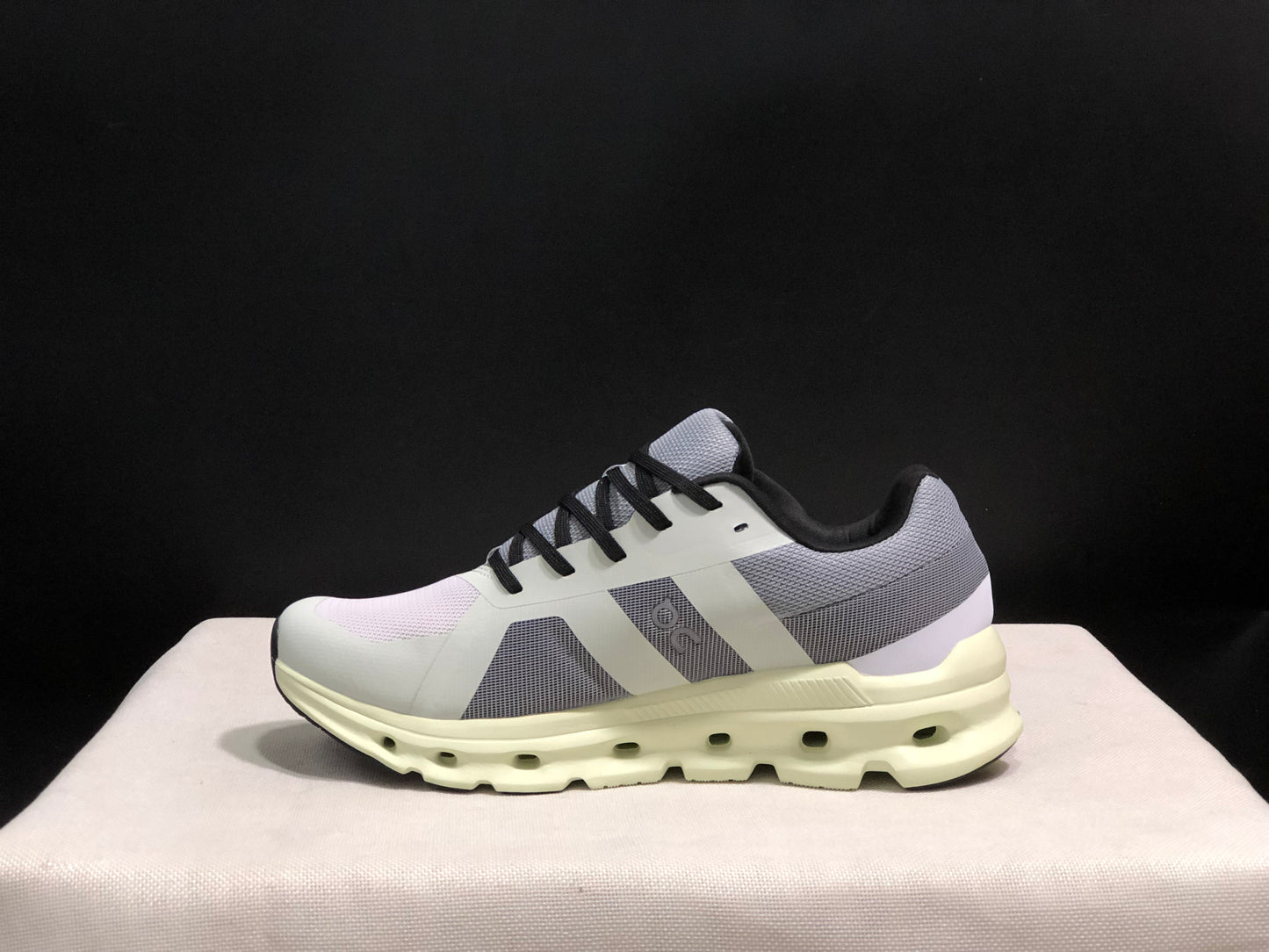 On Running Cloudrunner Anti-Slip Sports Running Shoes Frost/Aloe
