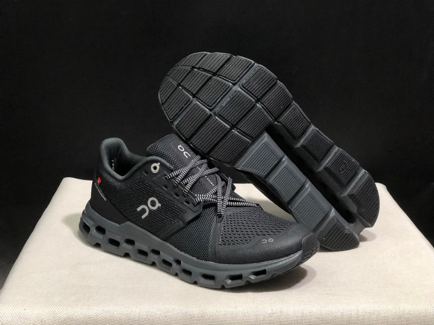 On Running Cloudstratus Shock-Absorbing And Breathable Running Shoes All Black