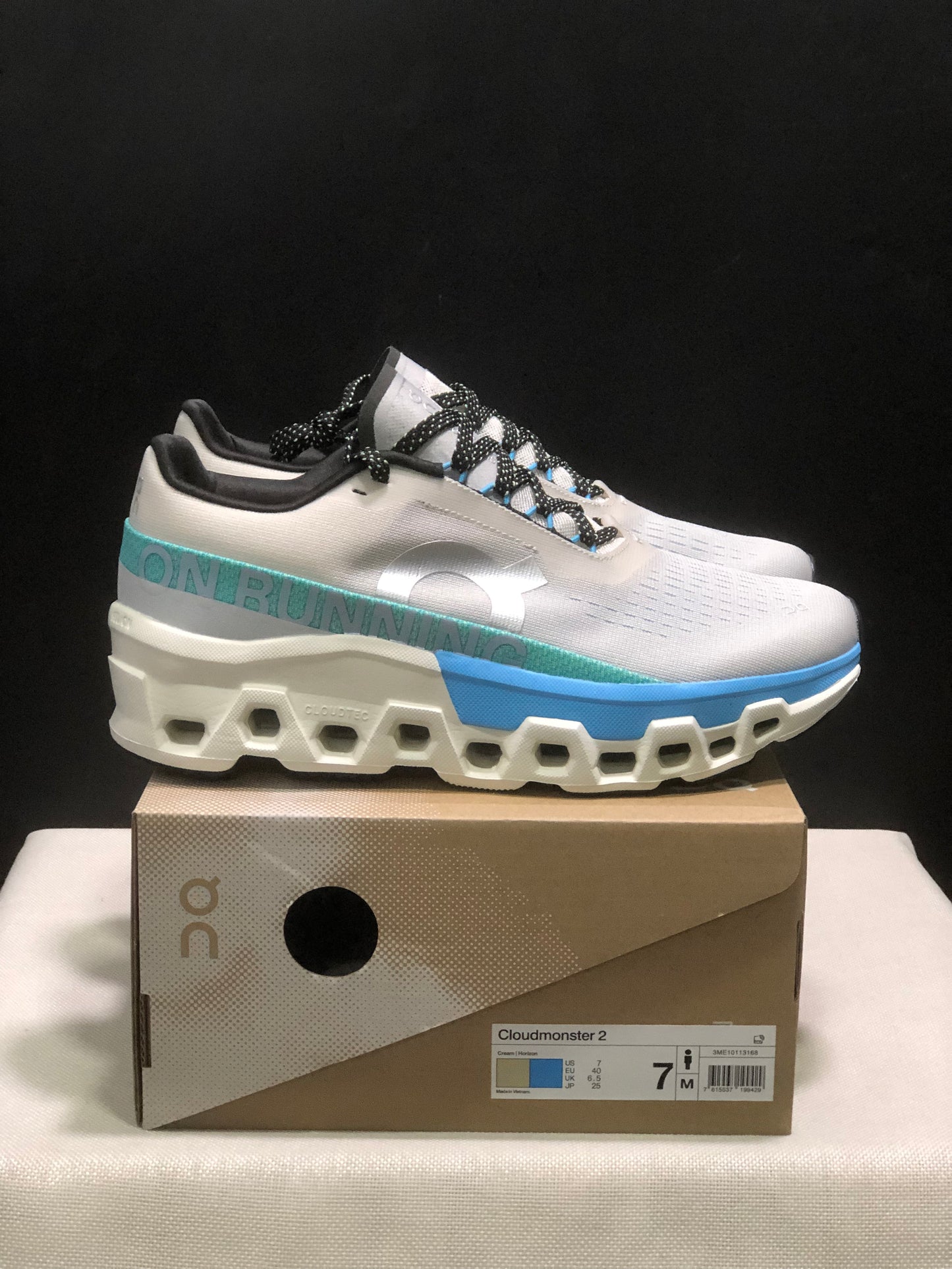 On Running Cloudmonster 2 Shock-Absorbing And Breathable Running Shoes Cream/Blue