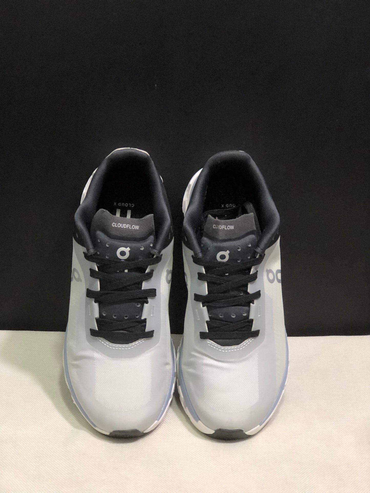 On Running Cloudflow 4 Shock-Absorbing And Wear-Resistant Running Shoes Fade/Wisteria