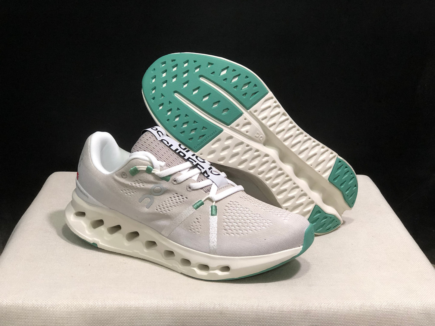 On Running Cloudsurfer Training Anti-Slip Running Shoes Khaki/Iovry