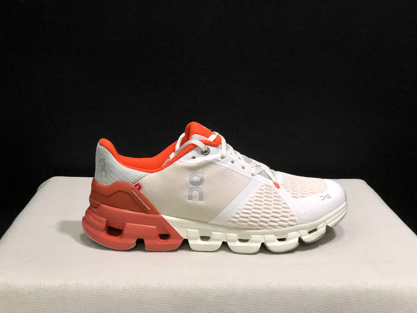 On Running Cloudflyer Shock-Absorbing Running Shoes Beige/Orange