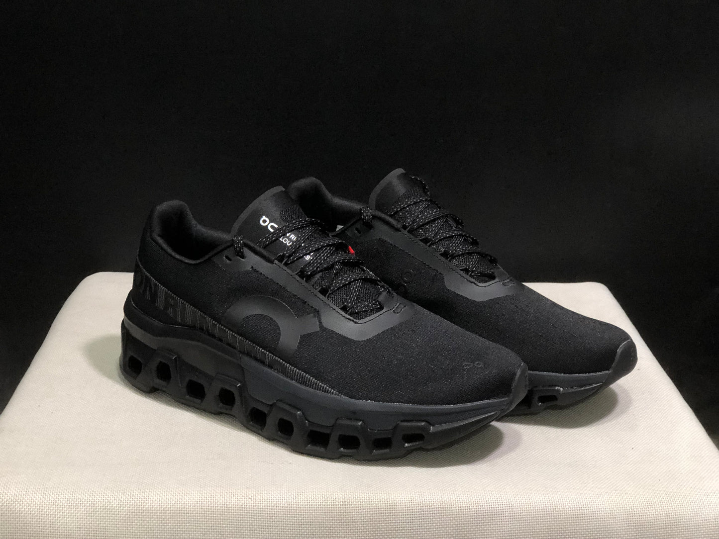 On Running Cloudmonster 2 Shock-Absorbing And Breathable Running Shoes Black