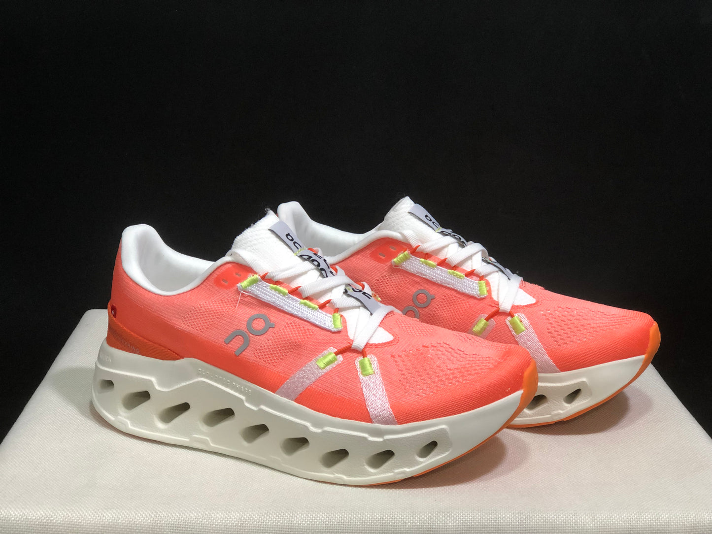 On Running Cloudeclipse Soft And Comfortable Running Shoes Flame/Ivory