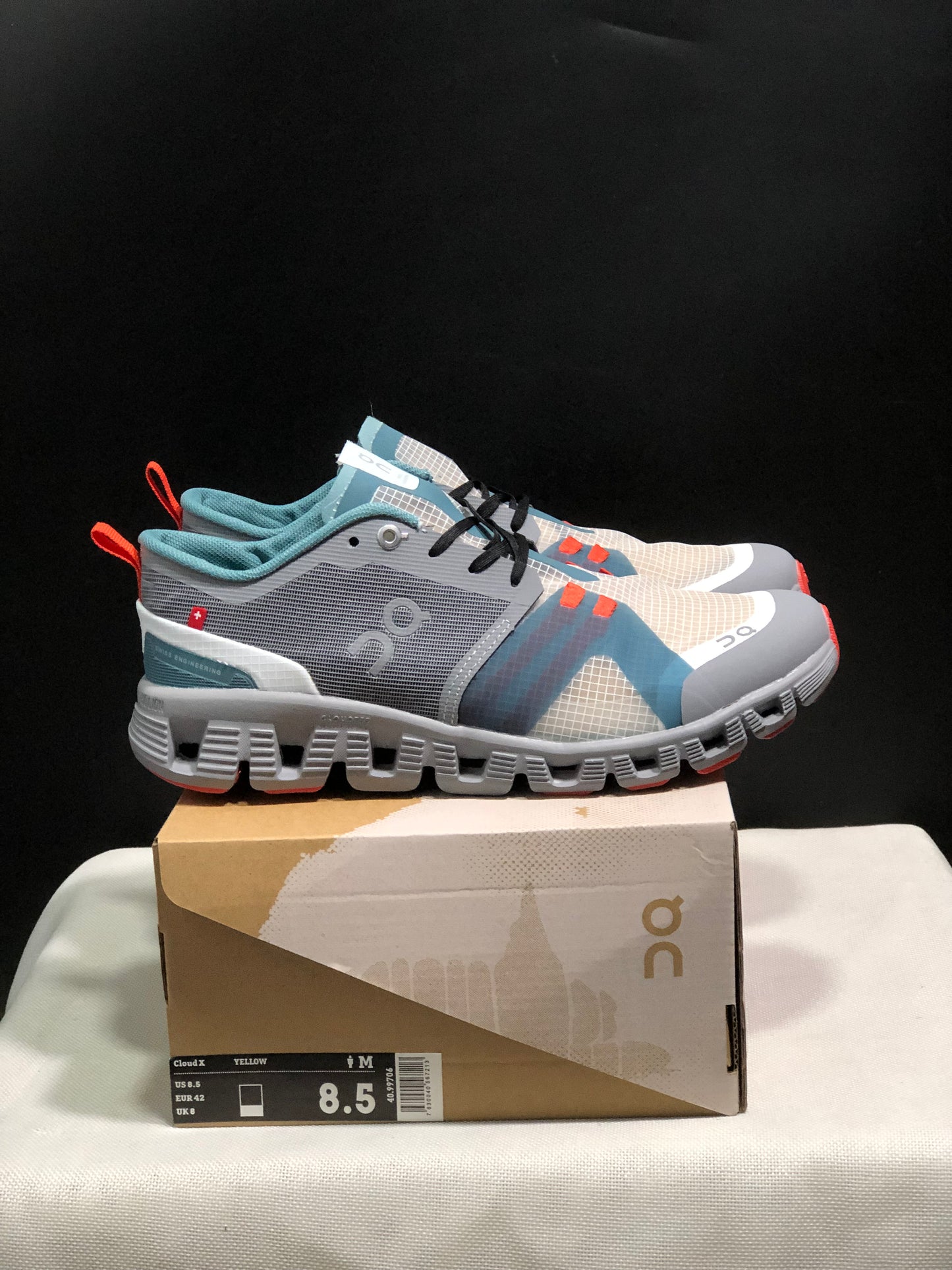 On Running Cloud X Shift Breathable And Shock-Absorbing Lightweight Running Shoes Alloy Gray