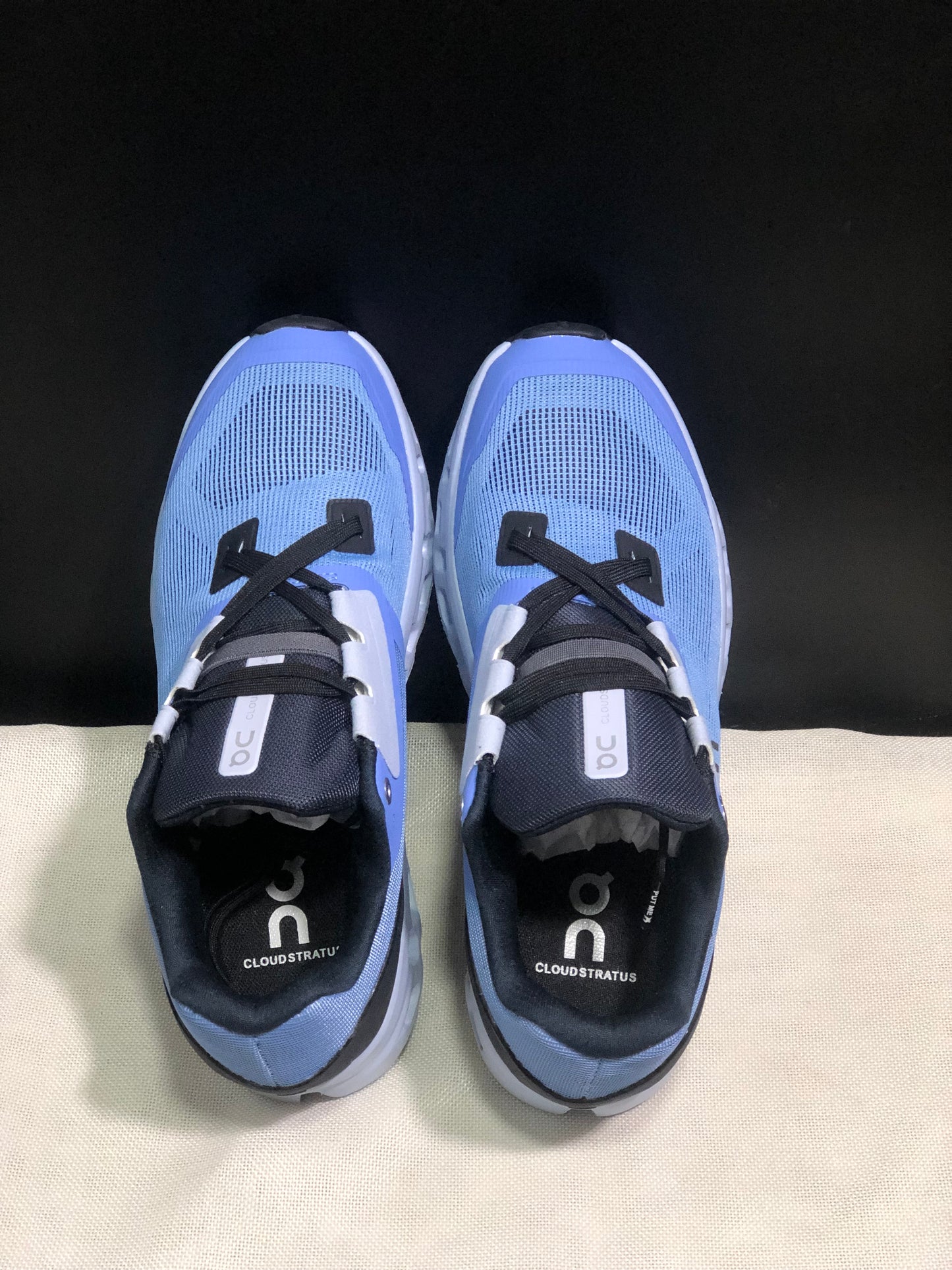 On Running Cloudstratus Breathable Support Blue Running Shoes