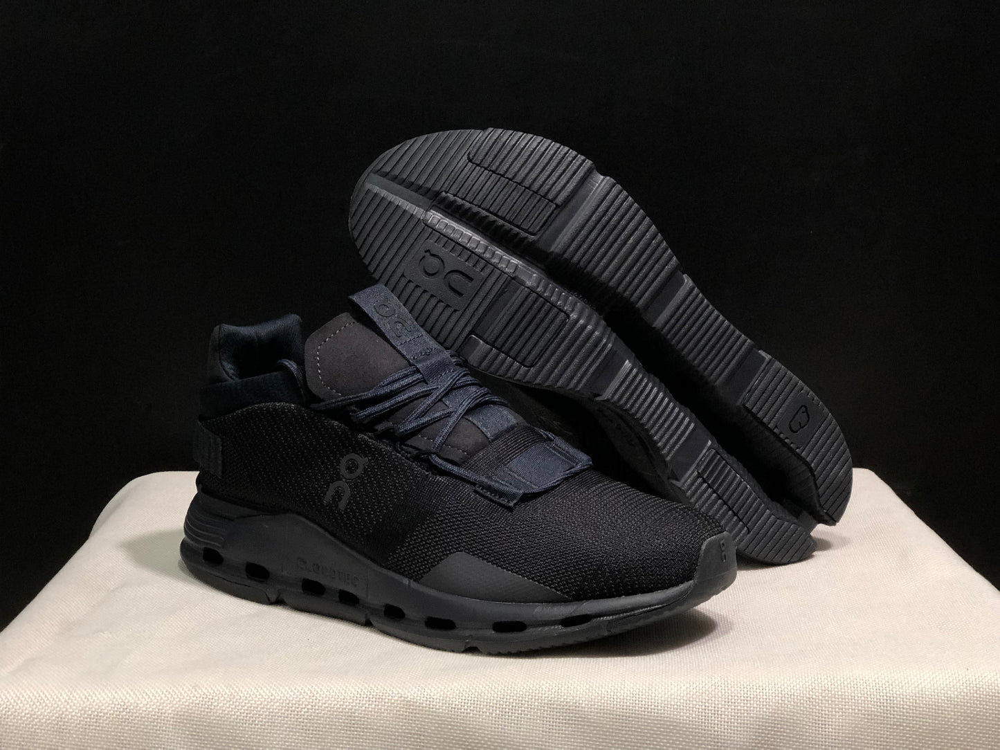 On Running Cloudnova Lightweight Sports Casual Shoes Black/Eclipse