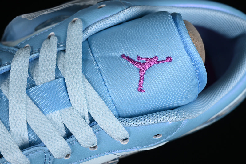 Nike Air Jordan 1 Low Aquarius Blue GlacierL Blue Hyper Violet Sneakers