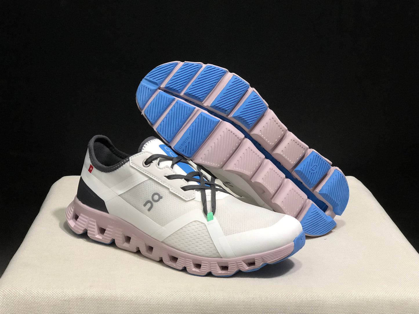On Running Cloud X 3 AD Comfortable Wear-Resistant Training Shoes Grayish-White/Light Pink
