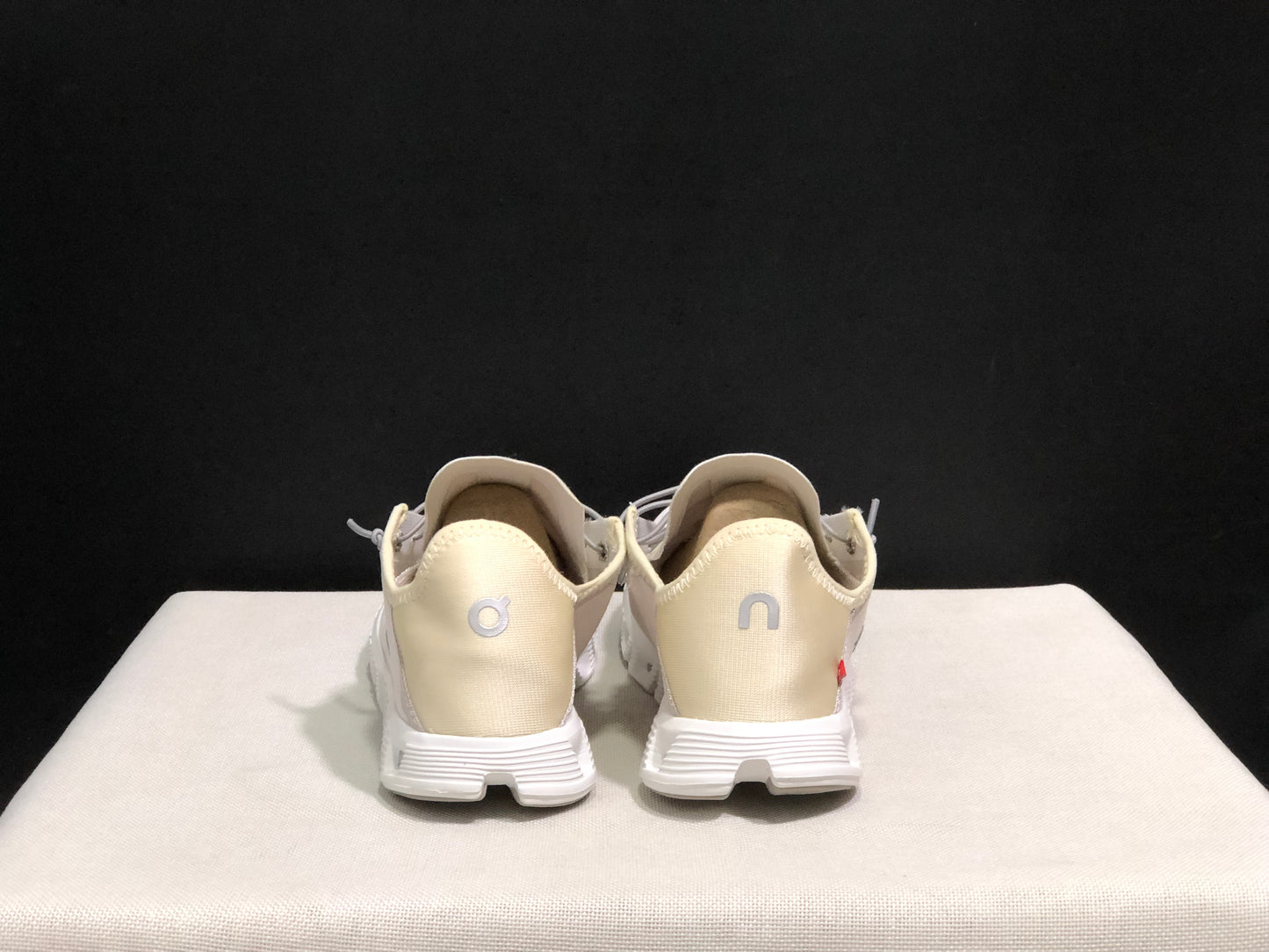 On Running Cloud 5 Coast Convenient And Breathable Running Shoes Cream/Light Yellow