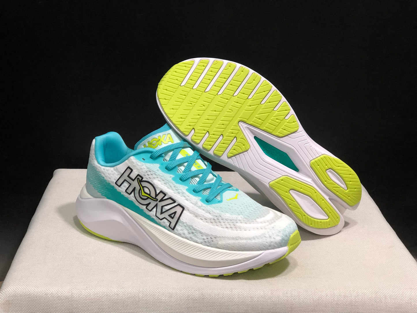 Hoka One One Mach X Low-top Running Shoes Sneakers White