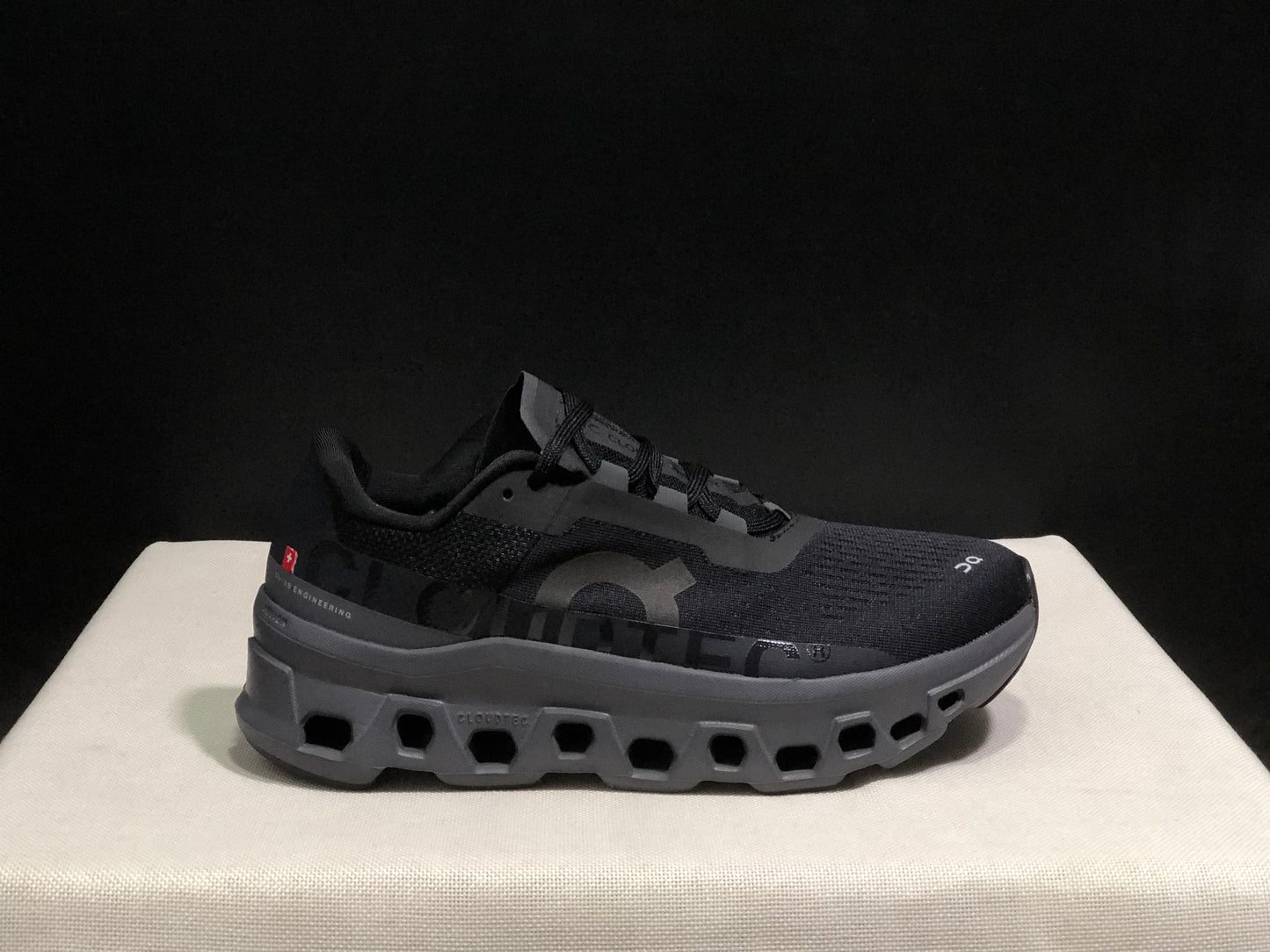 On Running Cloudmonster CNY Shock-Absorbing And Anti-Slip Sports Shoes Black