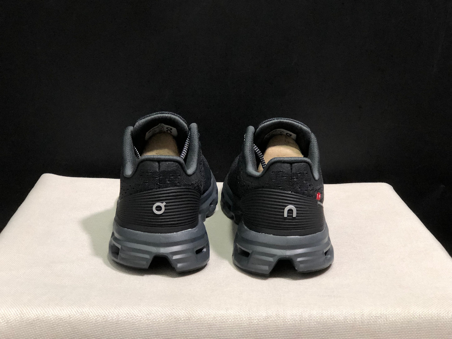 On Running Cloudstratus Shock-Absorbing And Breathable Running Shoes All Black