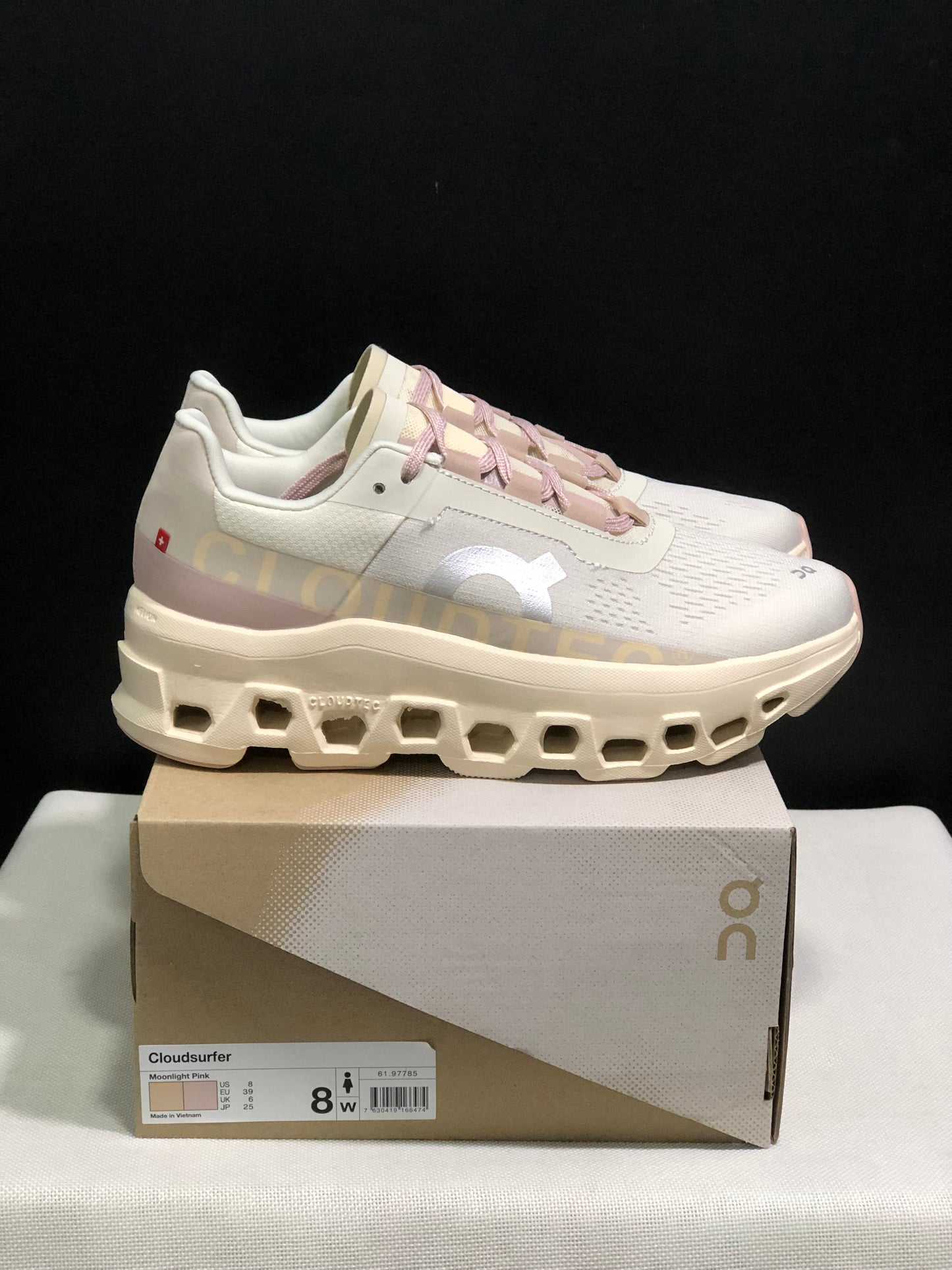 On Running Cloudmonster CNY Shock-Absorbing And Anti-Slip Sports Shoes Moonlight/pink