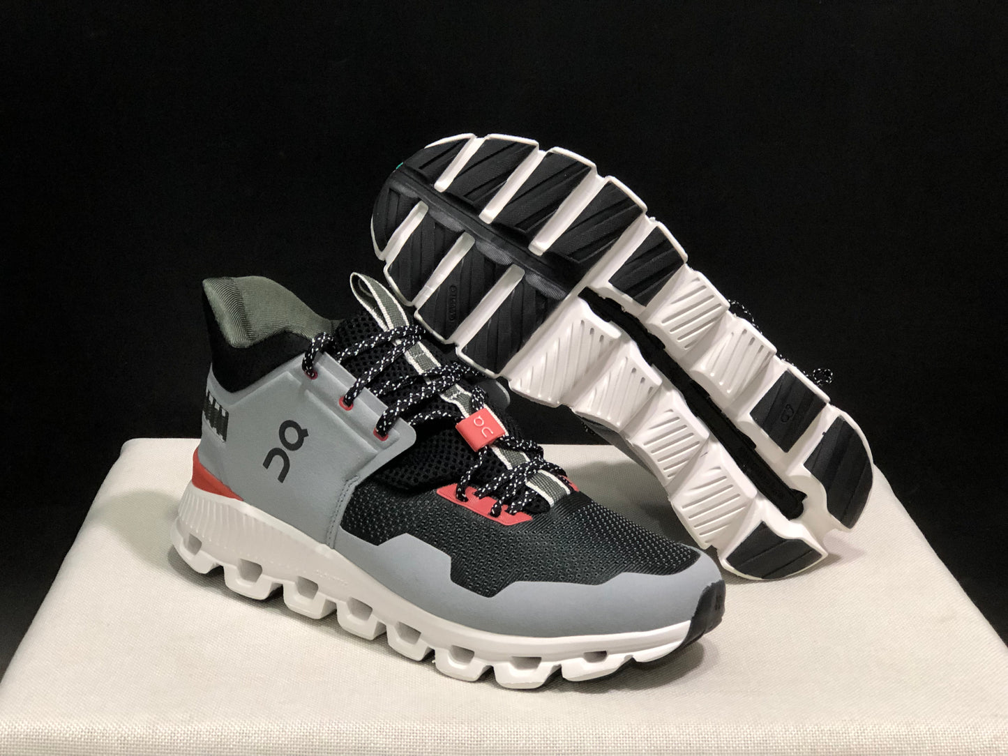 On Running Cloud Hi Edge Outdoor Training Running Shoes Black/Wolf Grey