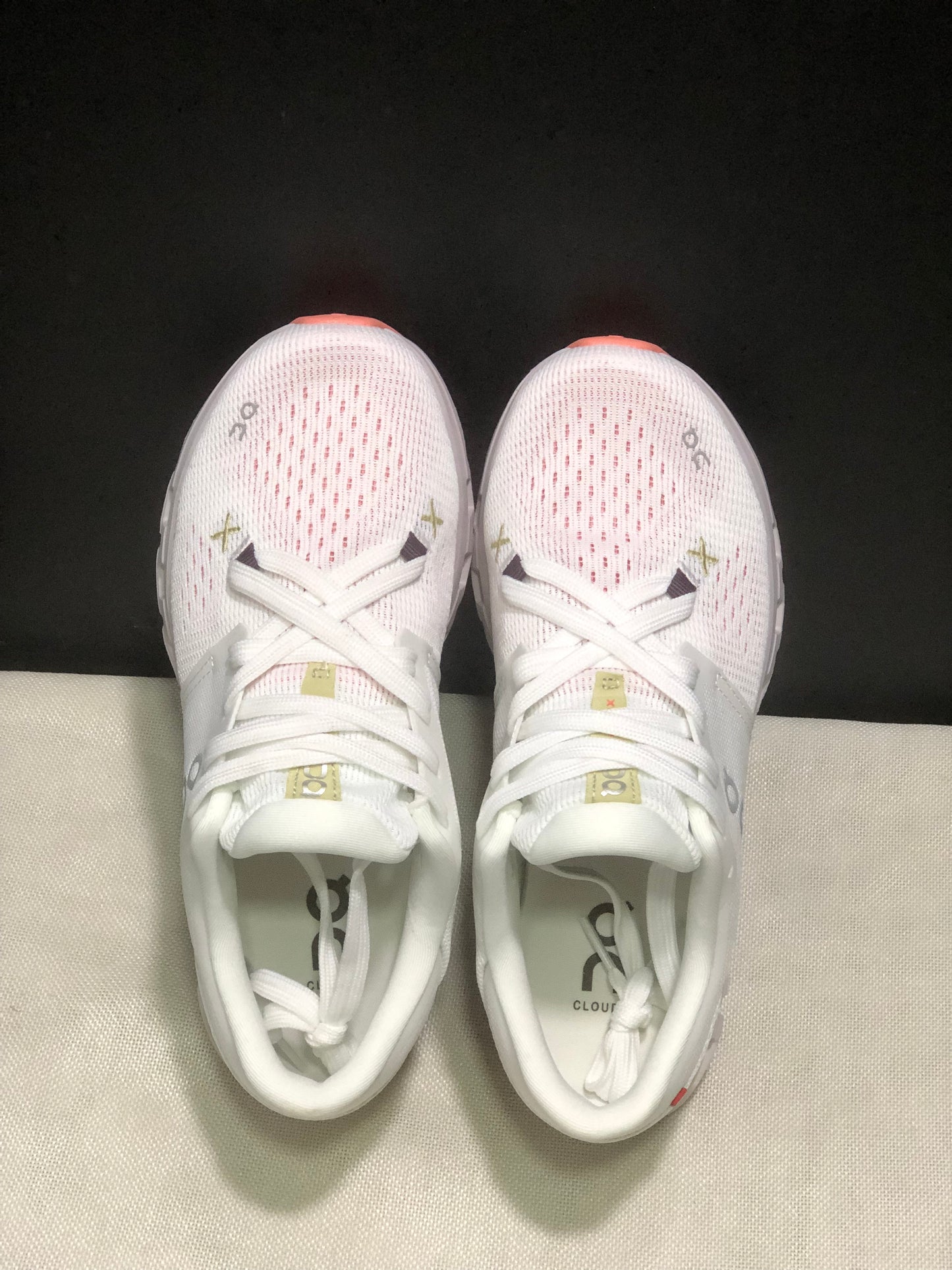 On Running Cloud X4 Comfortable Running Shoes White/Milk Powder Color