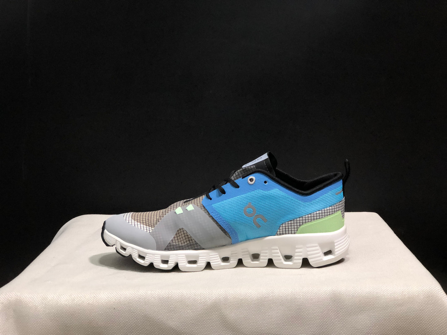On Running Cloud X Shift Breathable And Shock-Absorbing Lightweight Running Shoes Niagara Blue/Light Khaki