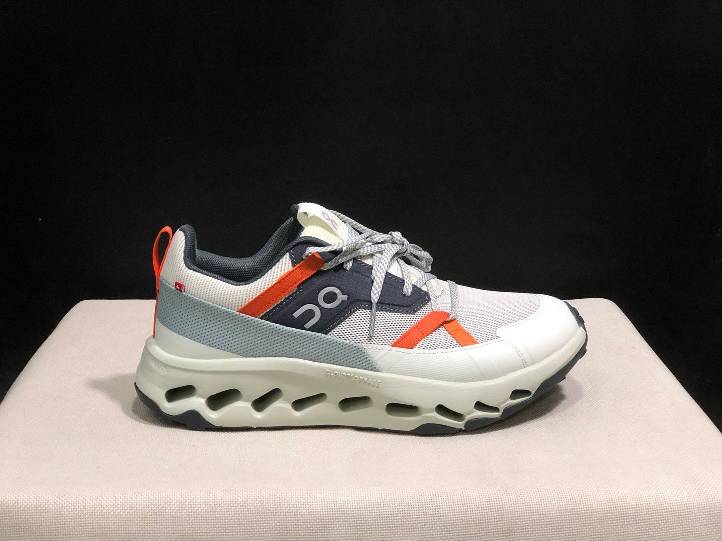 On Running Cloudhorizon Comfortable Hiking Shoes Beige/Grey