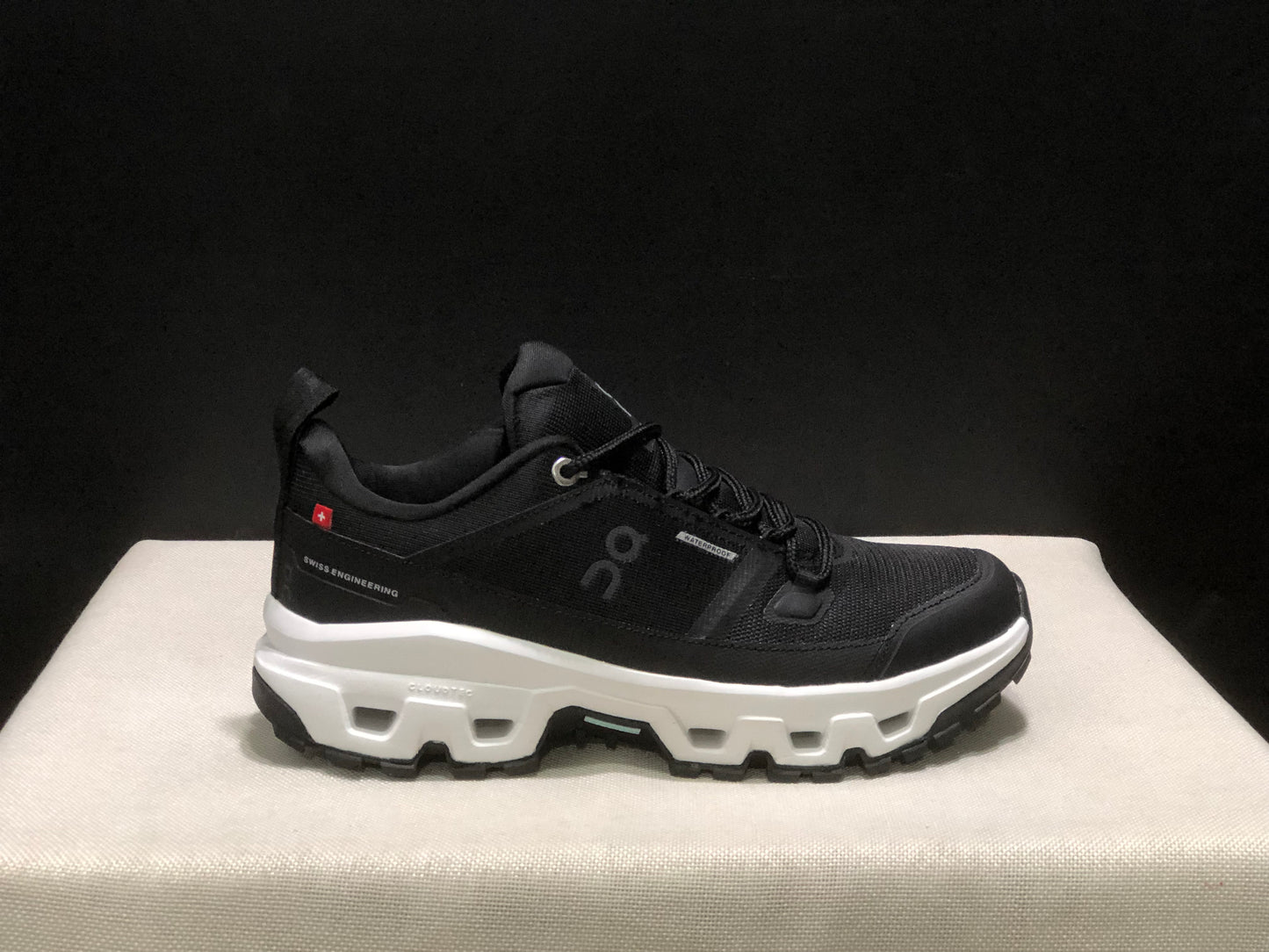 On Running Cloudrock Low WP Hiking Outdoor Shoes Black/White
