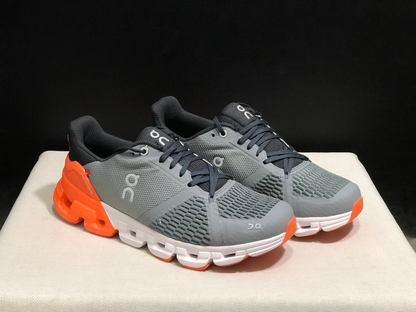 On Running Cloudflyer Shock-Absorbing Running Shoes Grey/Orange