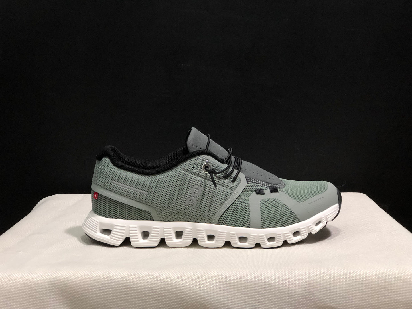 On Running Cloud 5 Lightweight Running Shoes Glacial Ash