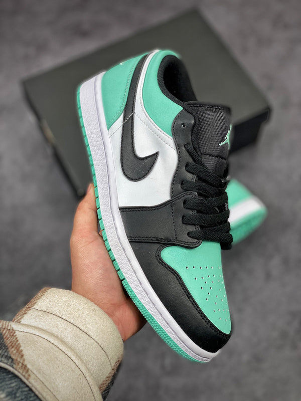 Nike Air Jordan 1 Low Verdancy Sneakers