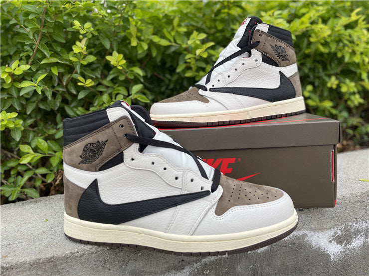 Nike Air Jordan 1 Retro Travis Scott White/Dark Mocha Sneakers