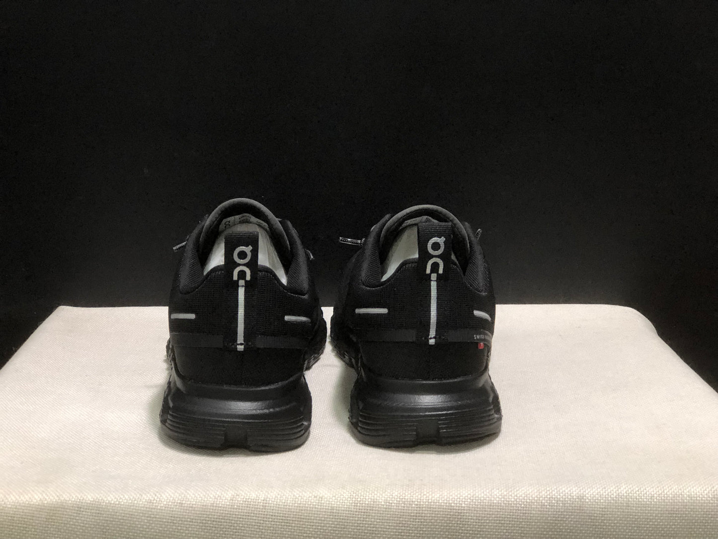 On Running Cloud 6 Casual Life Black Shoes