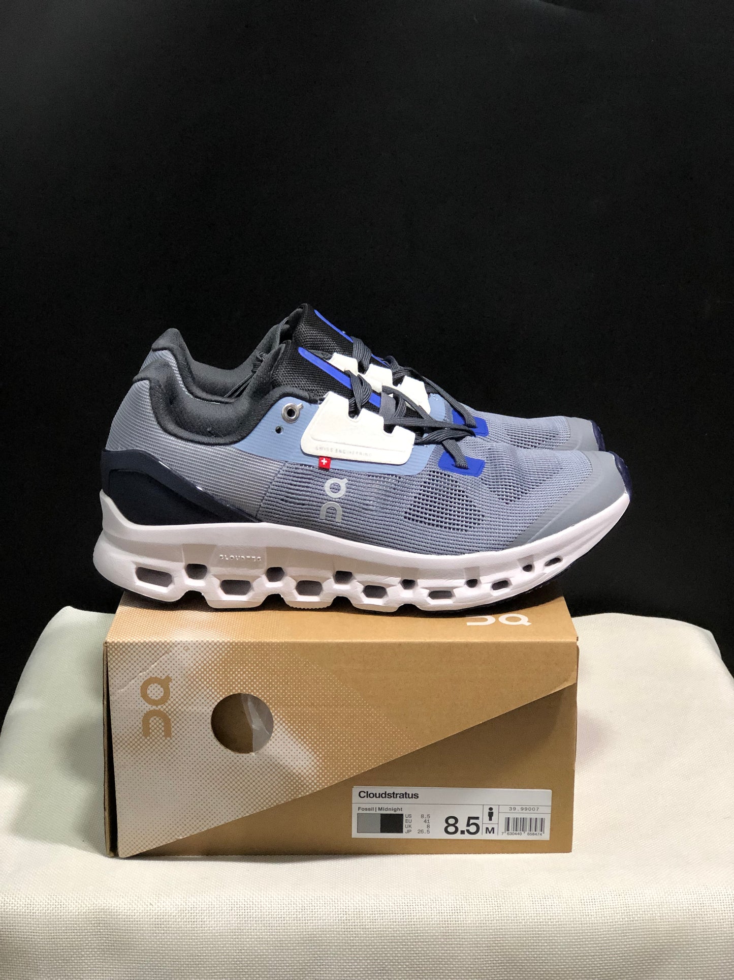 On Running Cloudstratus Breathable Support Running Shoes Wolf Grey