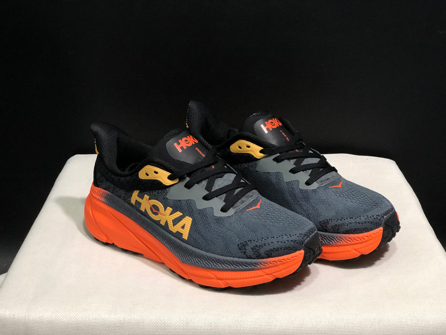 Hoka One One Challenger 7 Shock-absorbing Breathable Running Shoes Sneakers Dark Grey