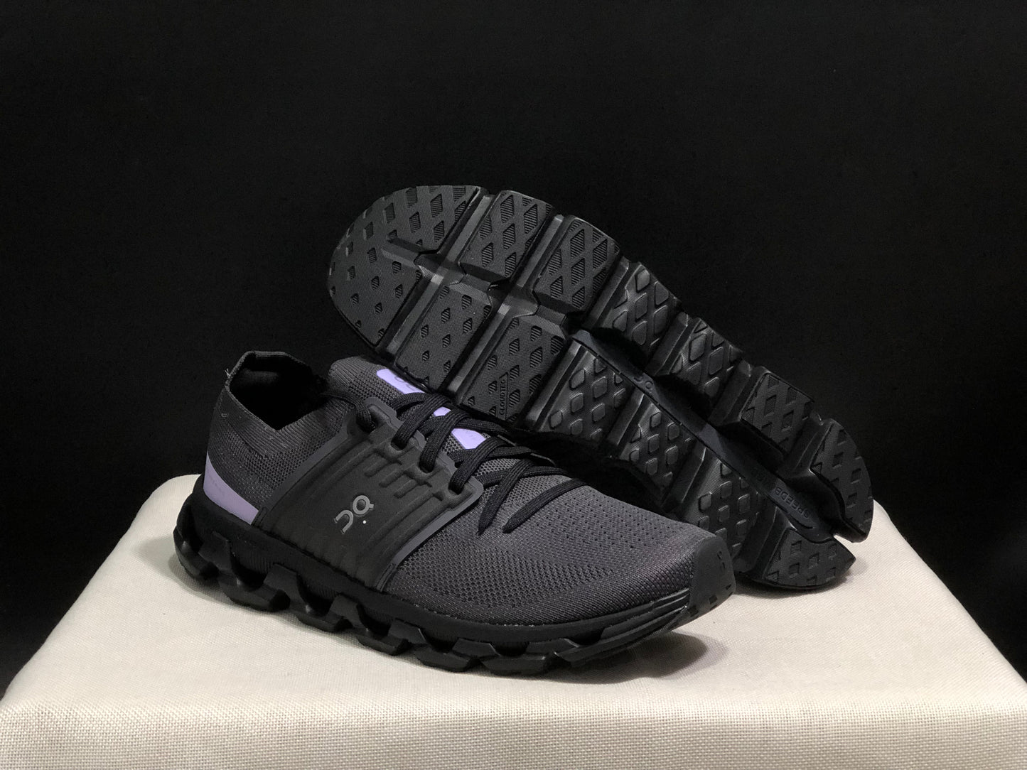 On Running Cloudswift 3 Trendy And Comfortable Running Shoes Dark Grey/Black