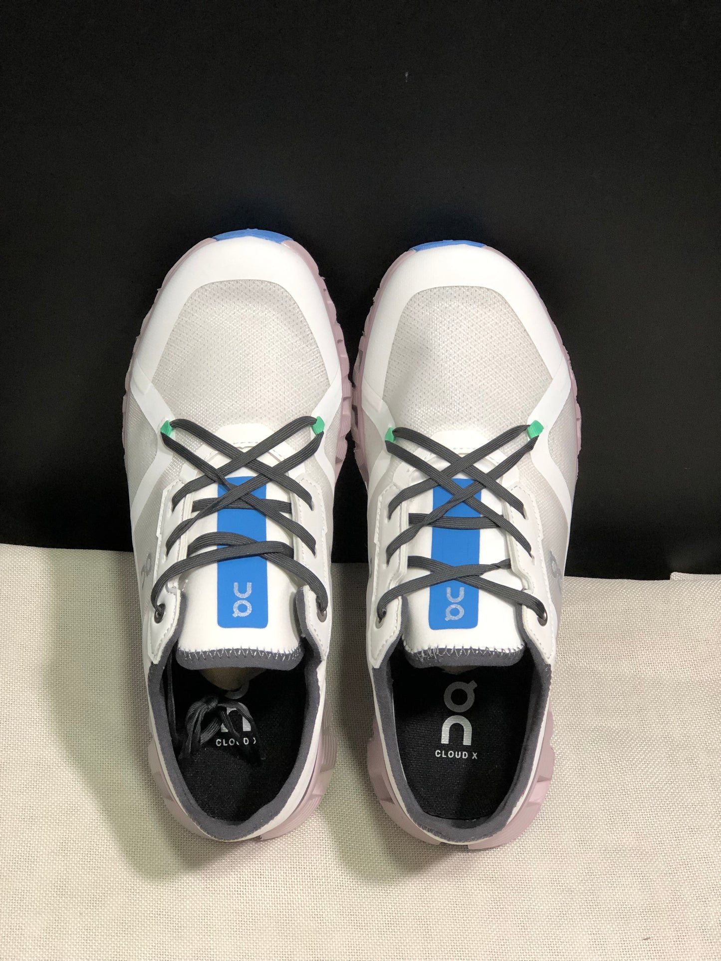 On Running Cloud X 3 AD Comfortable Wear-Resistant Training Shoes Grayish-White/Light Pink