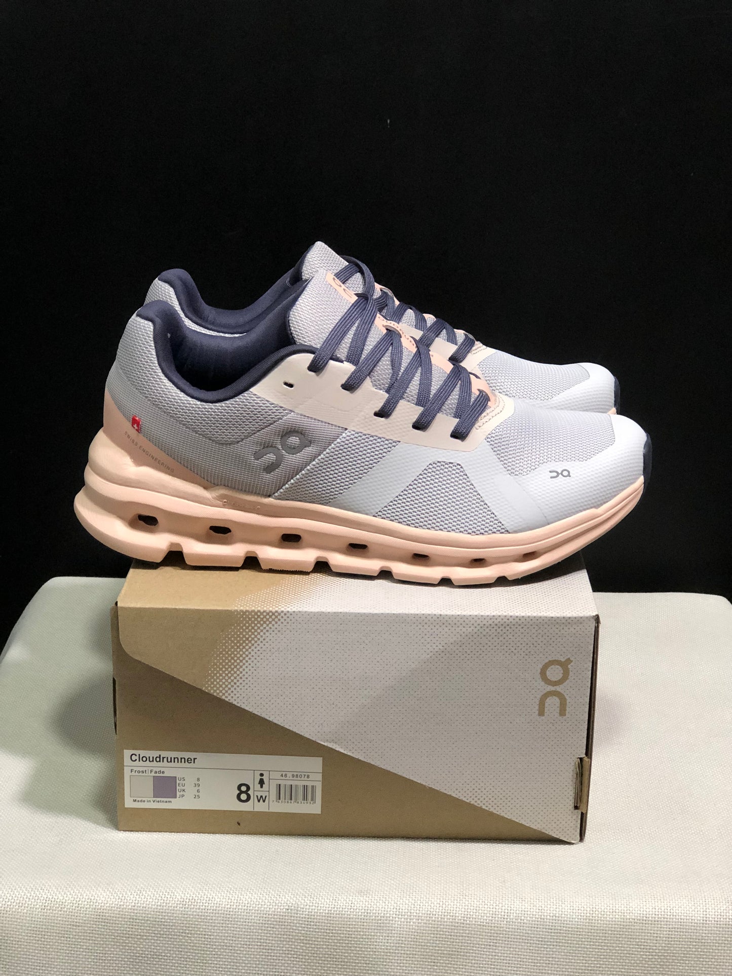 On Running Cloudrunner Anti-Slip Sports Running Shoes Frost/Fade