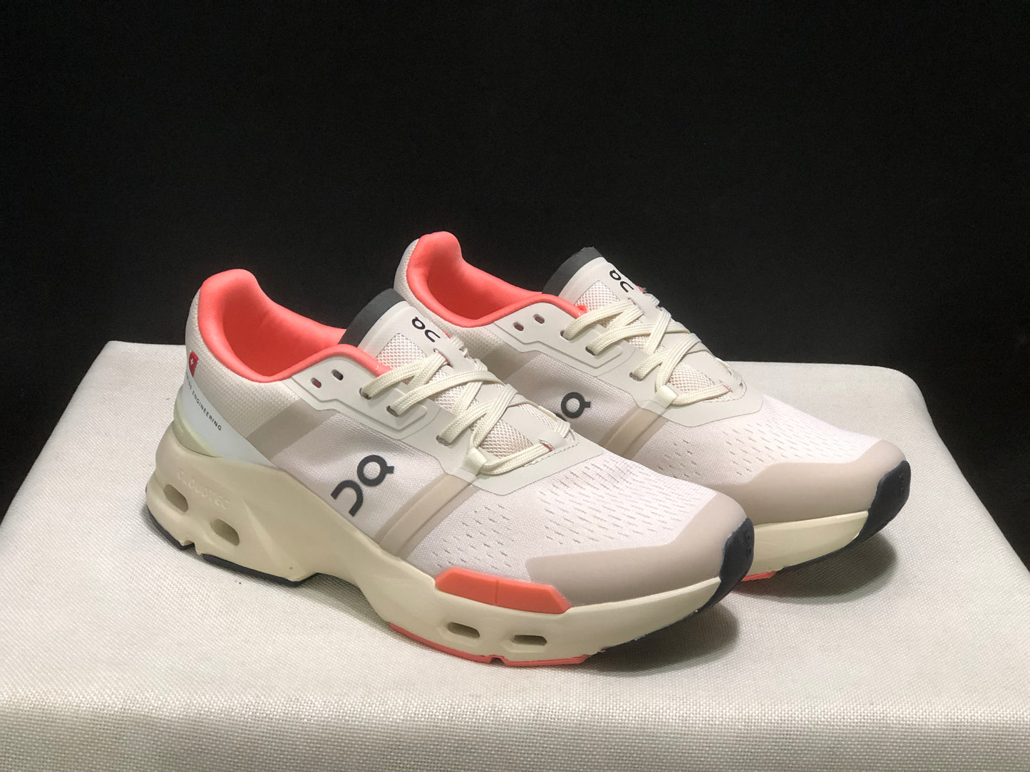 On Running Cloudpulse Comfortable Running Shoes Cream/Orange