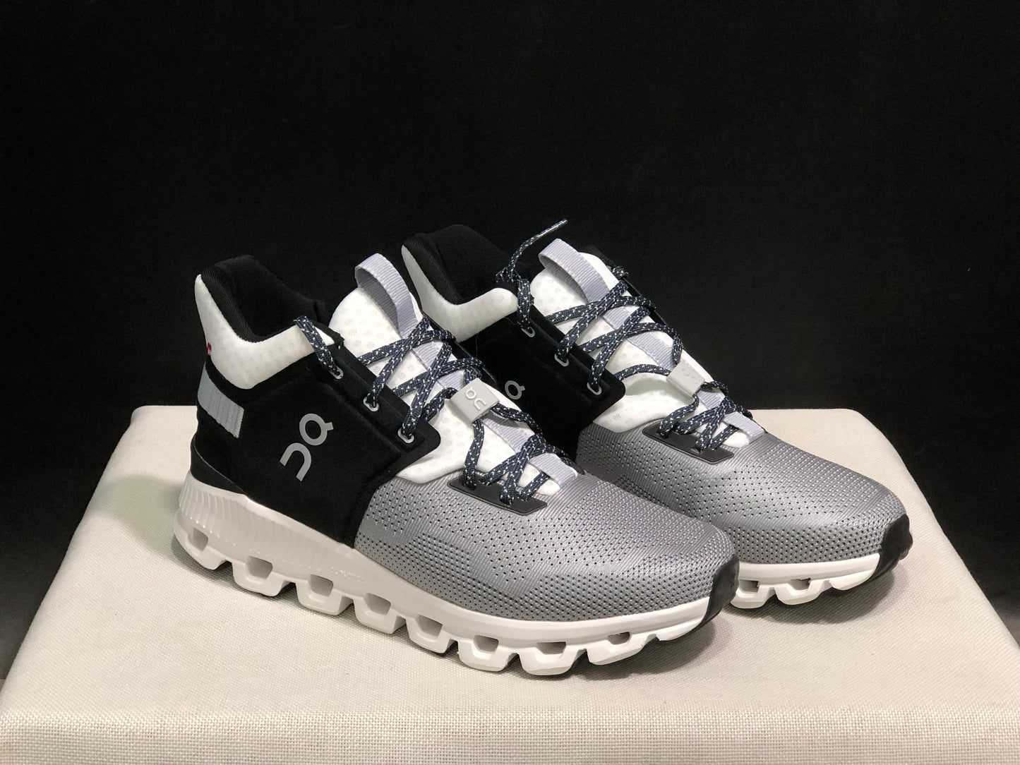 On Running Cloud Hi Edge Outdoor Training Running Shoes Silver Gray/Black