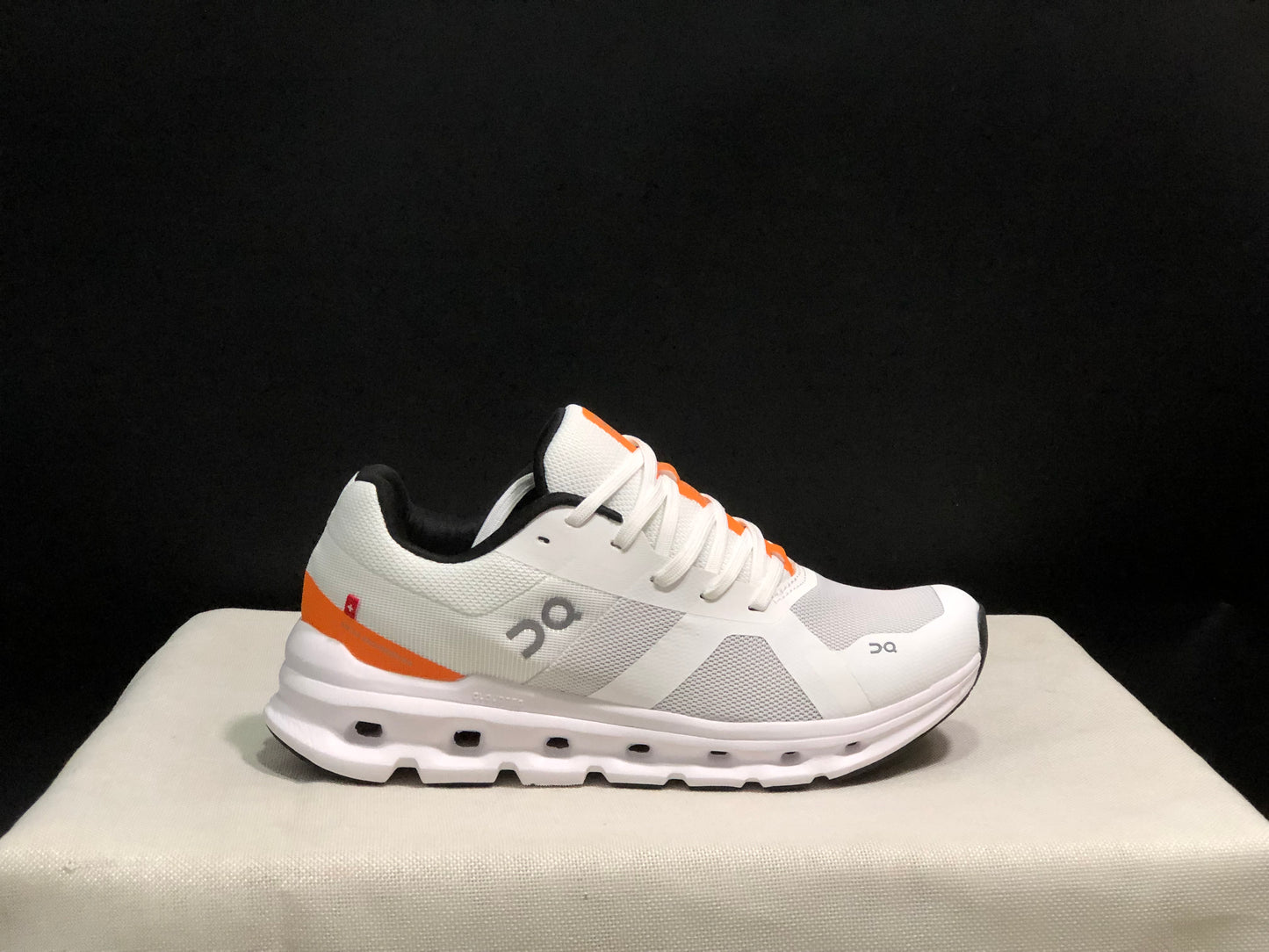 On Running Cloudrunner Anti-Slip Sports Running Shoes White/Orange