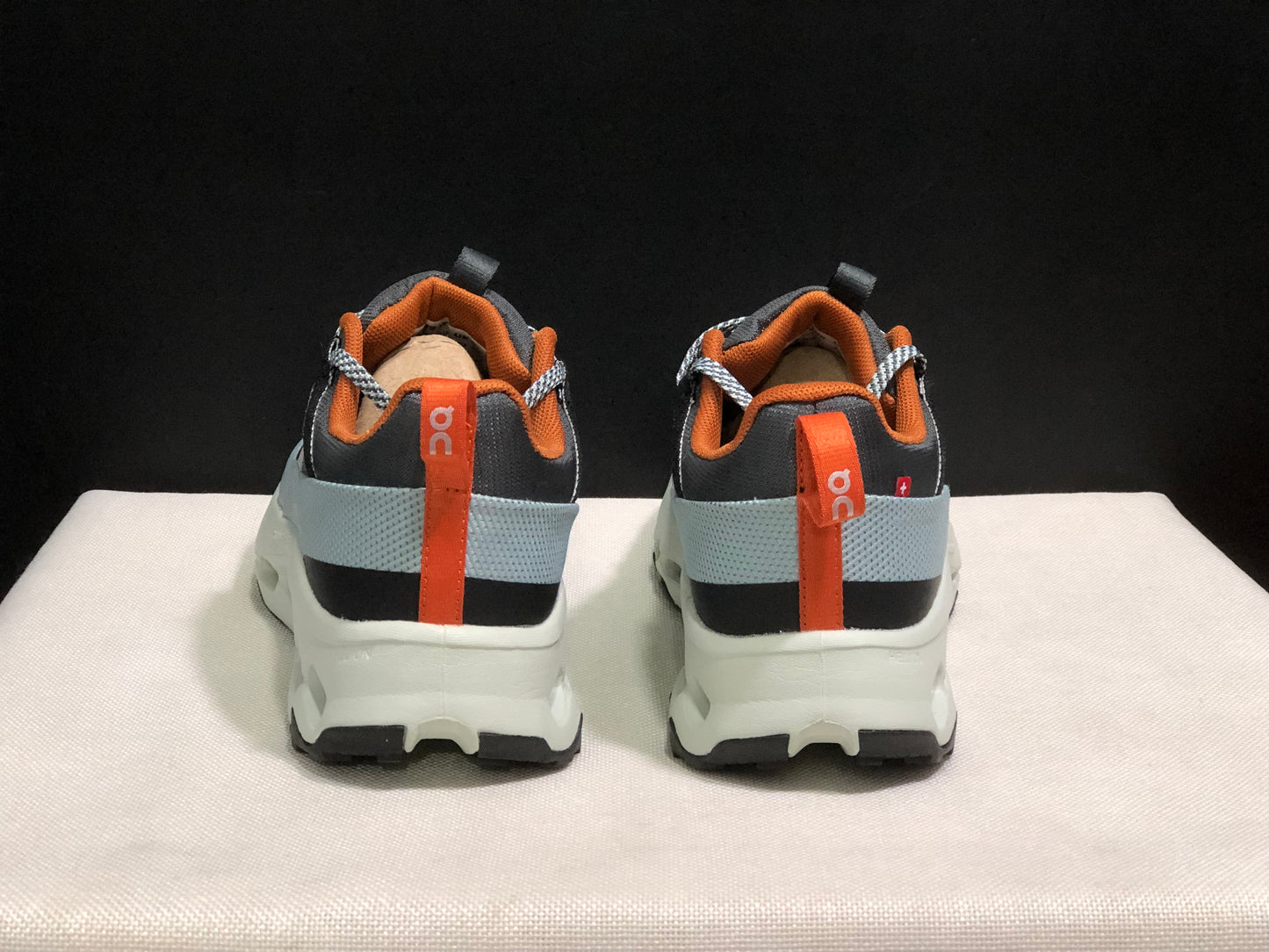 On Running Cloudhorizon Comfortable Hiking Shoes Moon/Orange