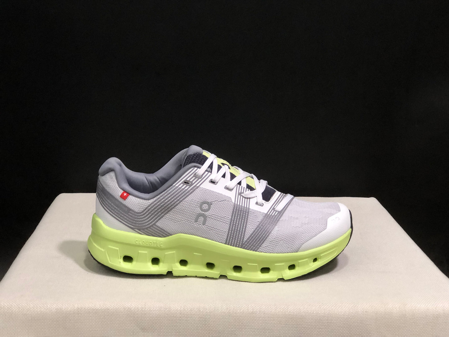 On Running Cloudgo Comfortable And Lightweight Running Shoes Frost/Hay