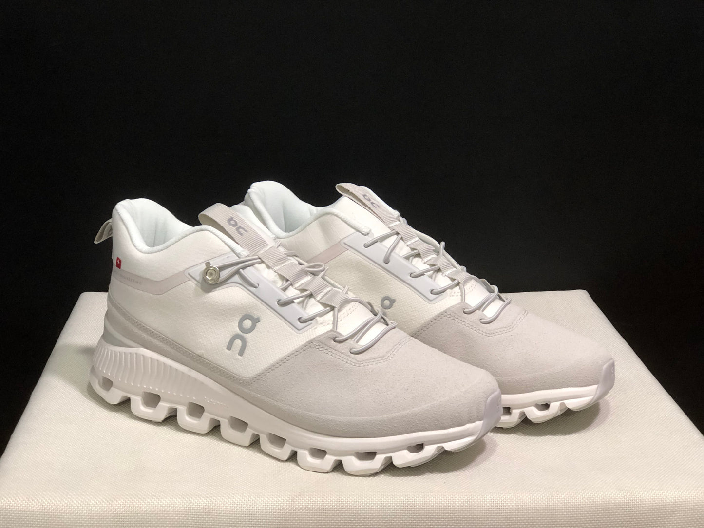 On Running Cloud Hi Edge Outdoor Training Running Shoes White/Ivory
