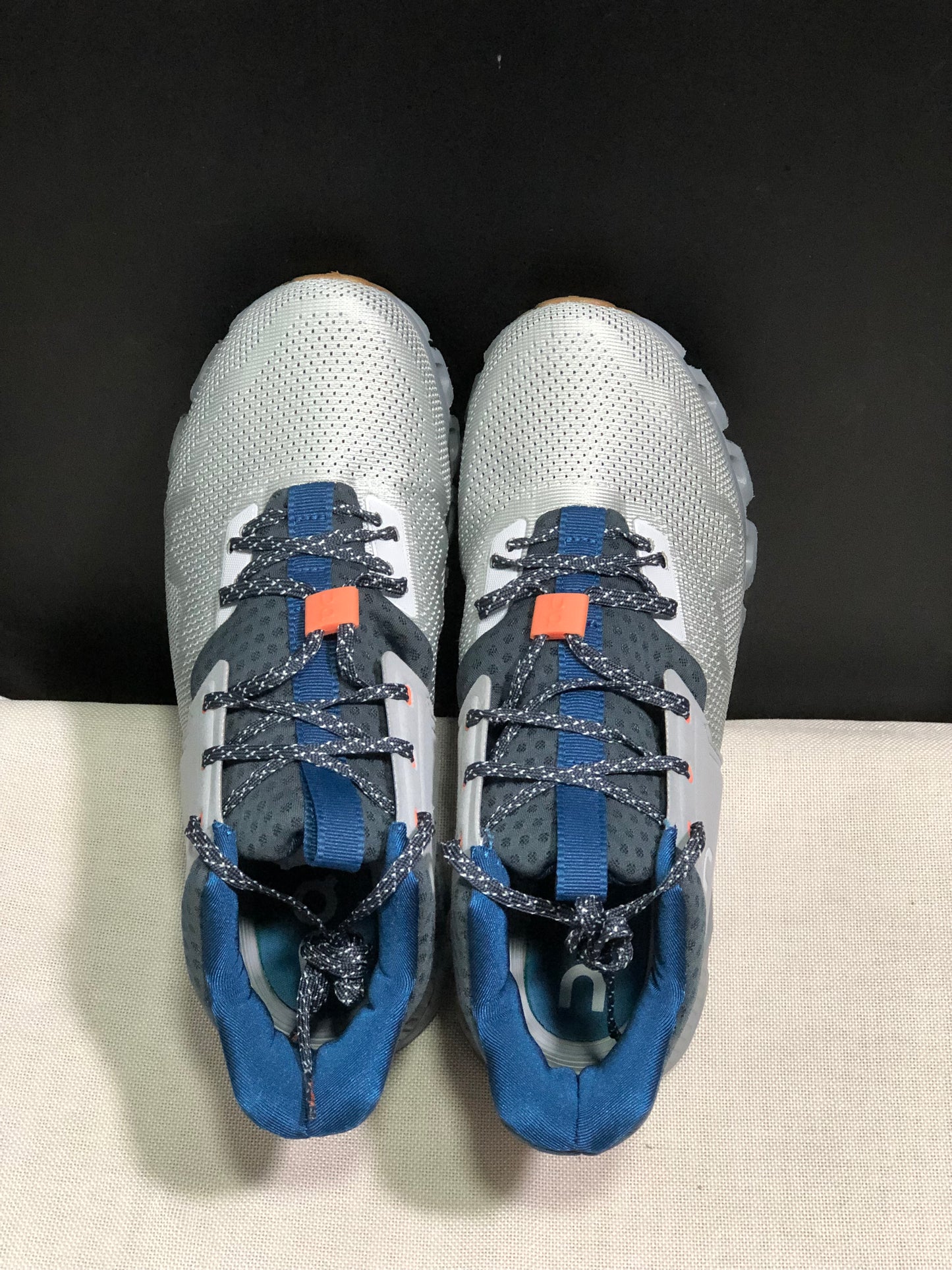 On Running Cloud Hi Edge Outdoor Training Running Shoes Silver Gray