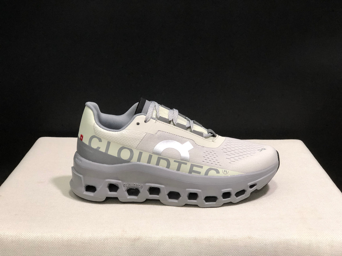 On Running Cloudmonster CNY Shock-Absorbing And Anti-Slip Sports Shoes Year Of The Dragon Special Edition Alloy/Grey